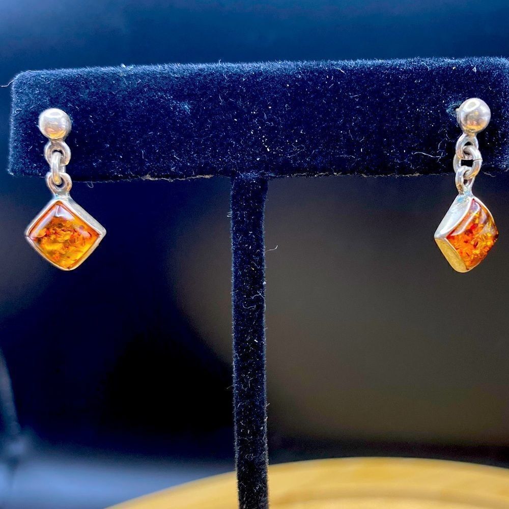 Vintage 925 silver earrings 3/4” long with square 7mm Baltic Honey Amber stones